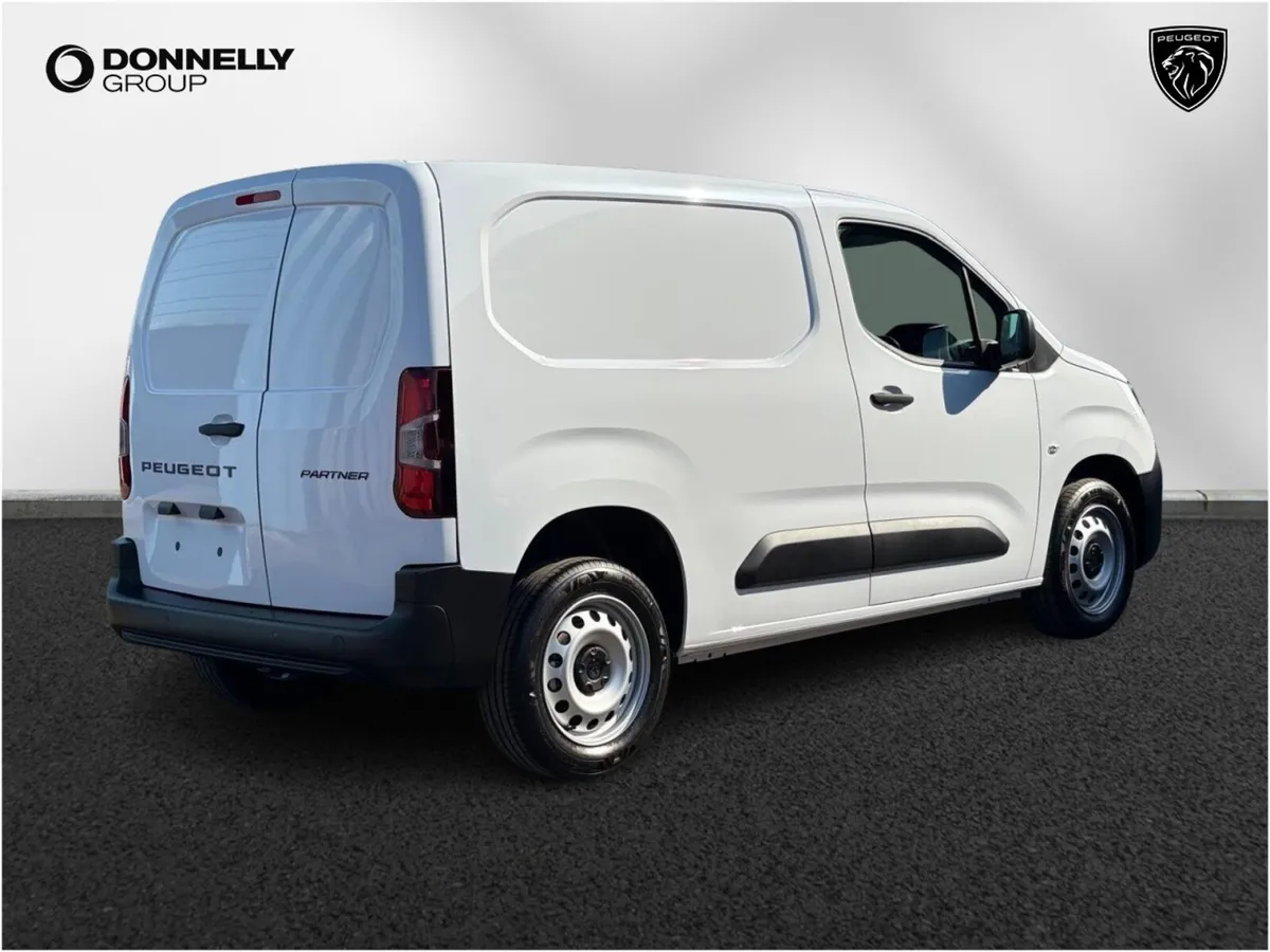 Peugeot Partner Standard Diesel Professional - Image 2