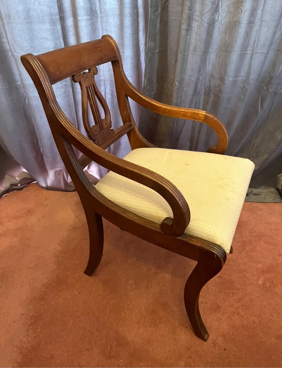 Mahogany D-end dining extendable table & 8 chairs - Image 2