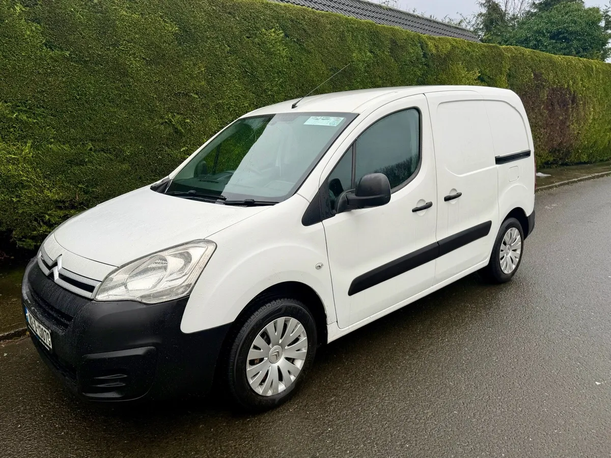 2018 Citroen Berlingo Automatic 1 owner - Image 2