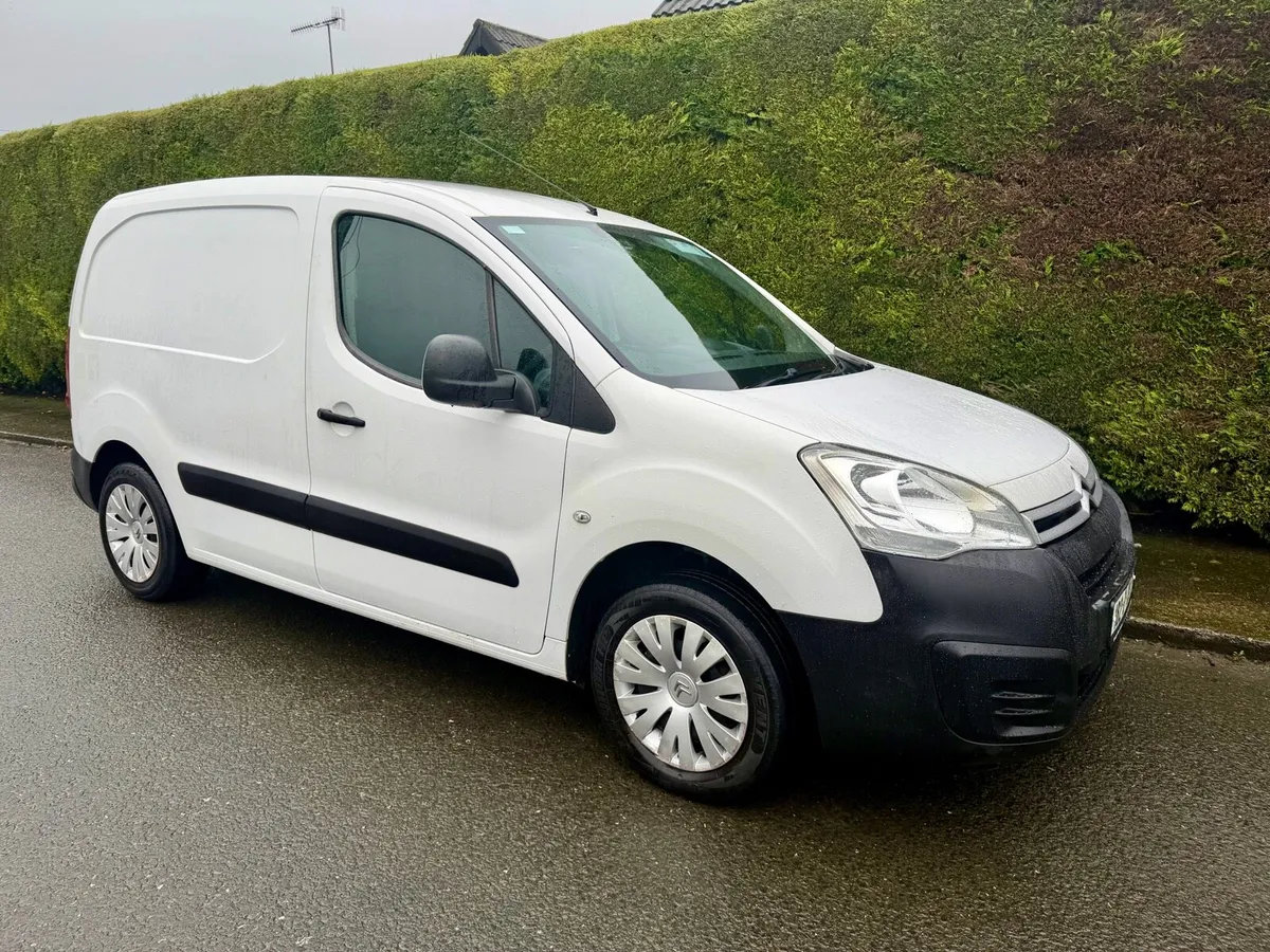 2018 Citroen Berlingo Automatic 1 owner - Image 1