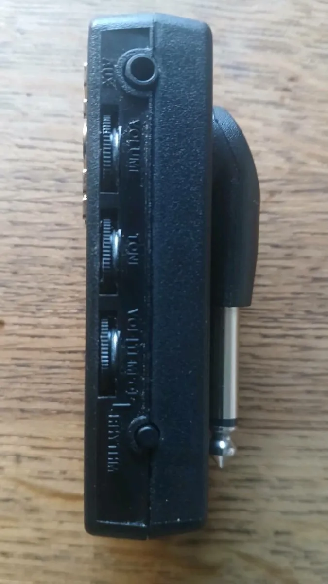 Vox mini (Pocket) Bass amp - Image 2