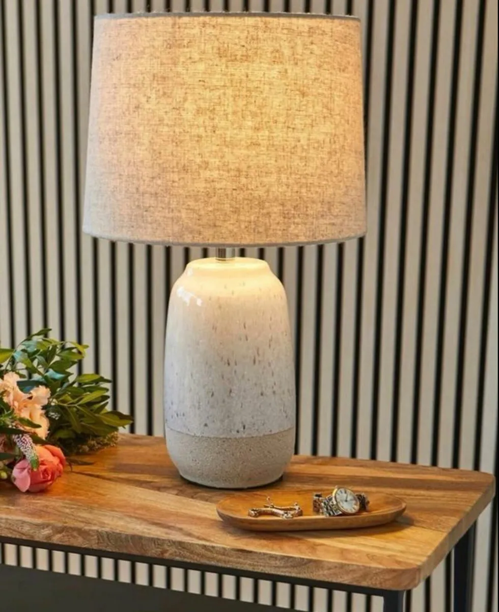 Helen James considered oatmeal and stone lamps. - Image 1