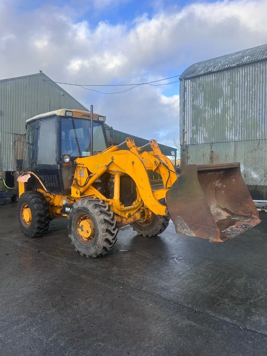 JCB 2CX Loader - Image 1