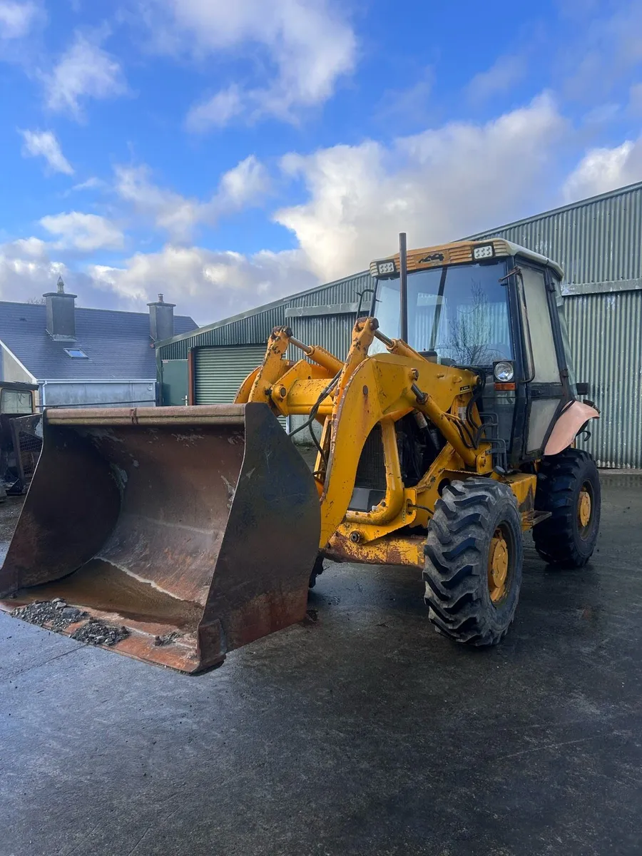 JCB 2CX Loader - Image 2