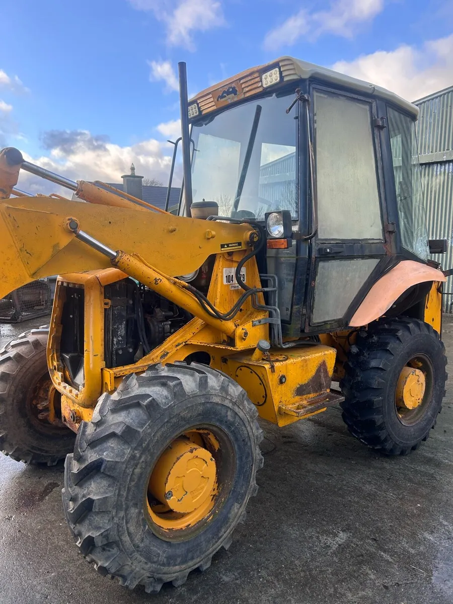 JCB 2CX Loader - Image 3