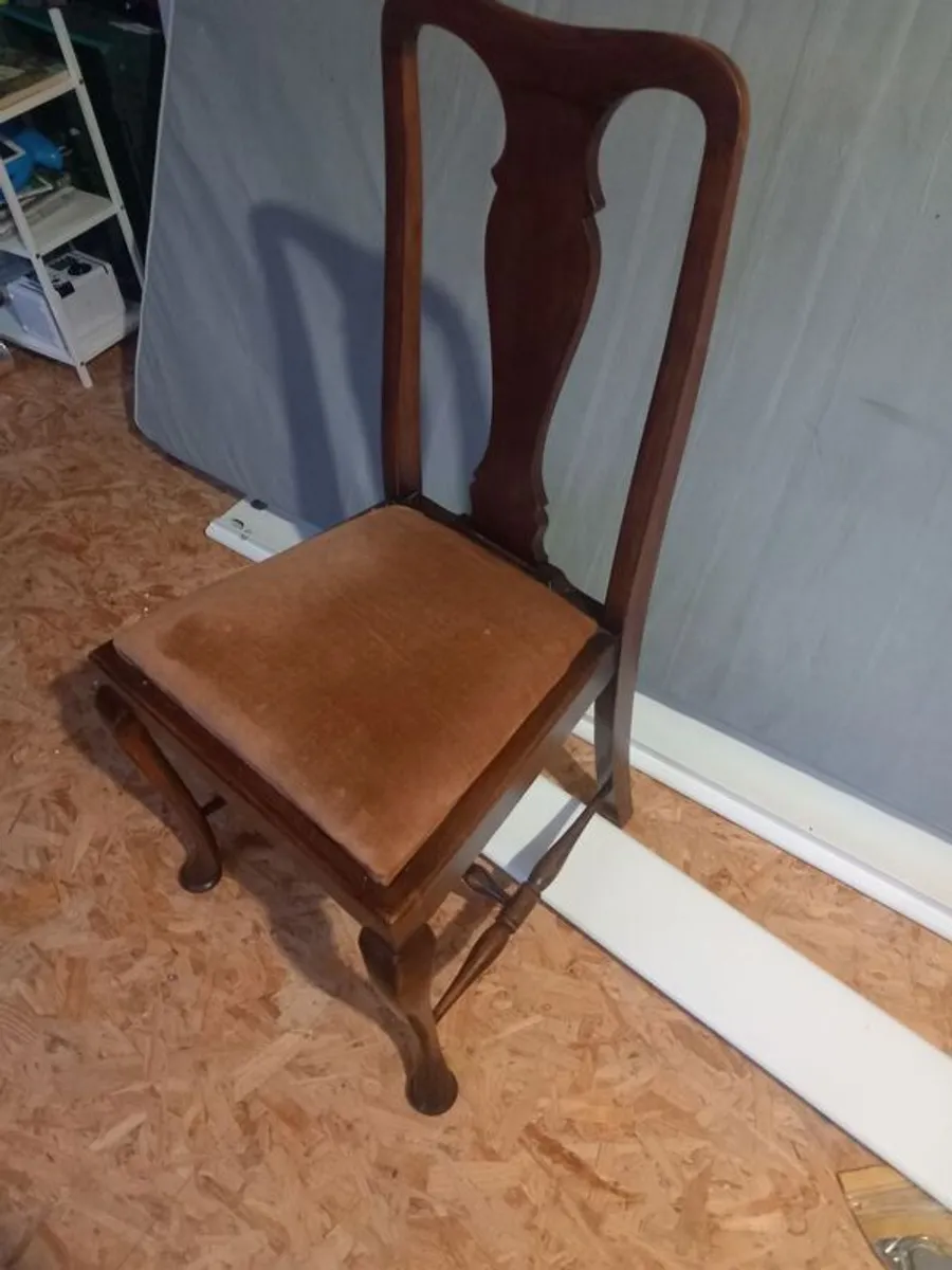 6 vintage wooden chairs - Image 3