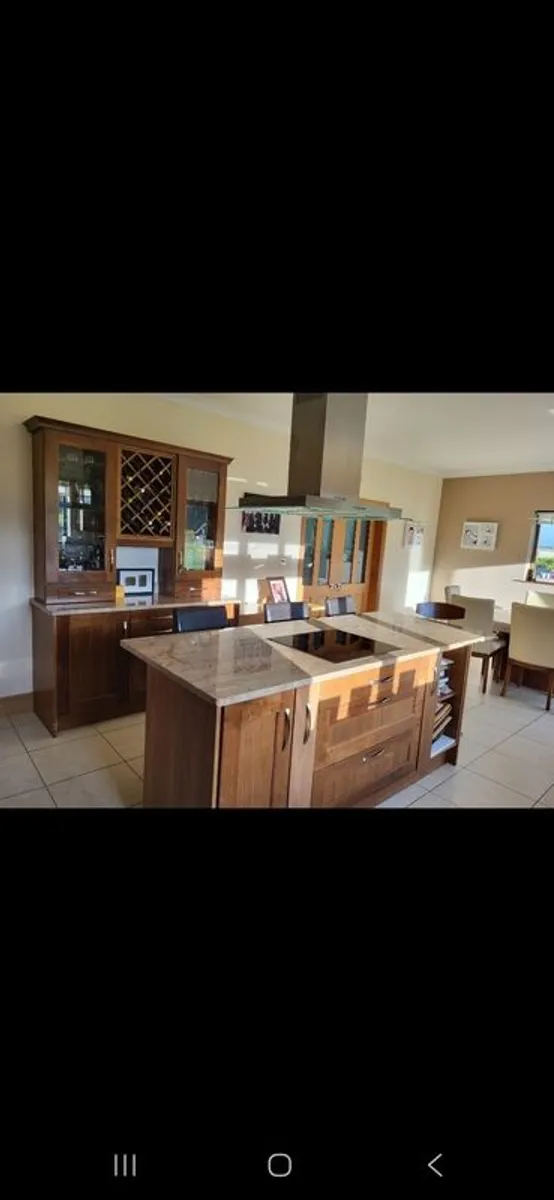 Kitchen Units, granite work tops, wine rack and some integrated electrical appliances - Image 4