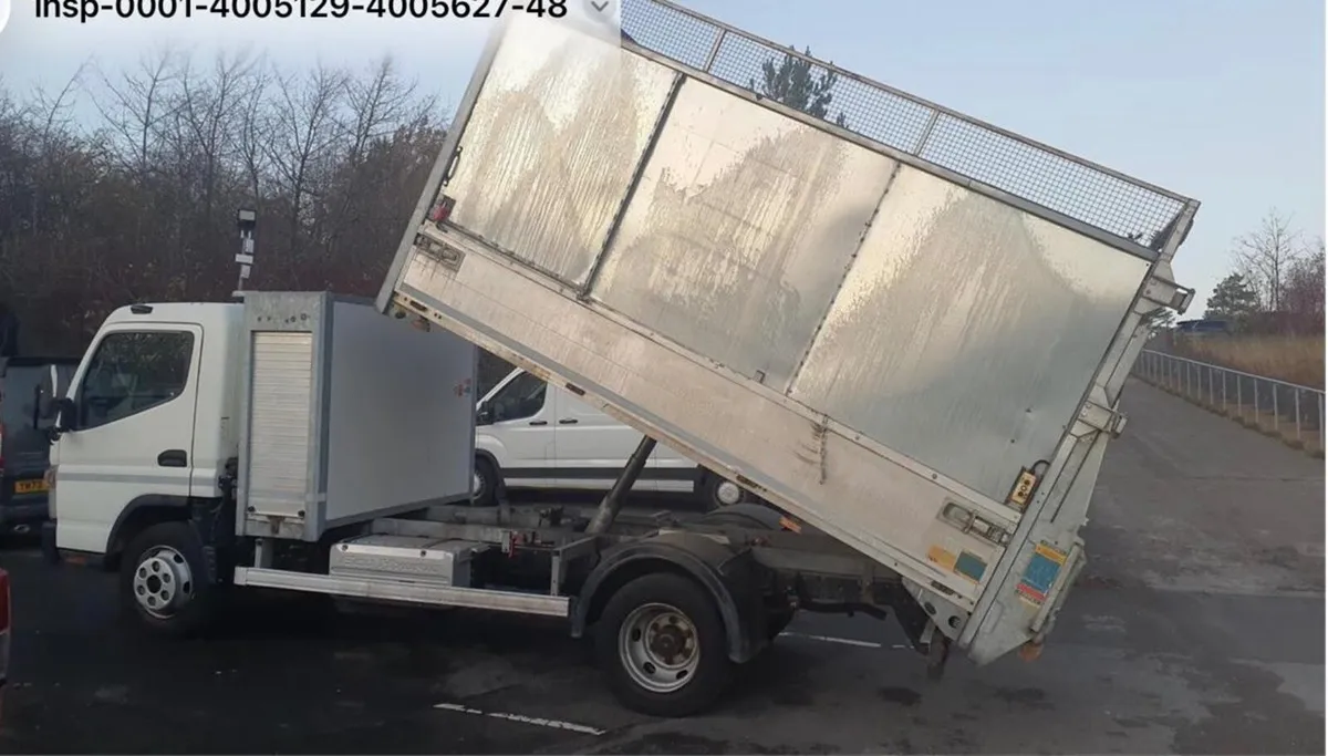 🛞Mitsubishi Canter Tipper 2019 - Image 2