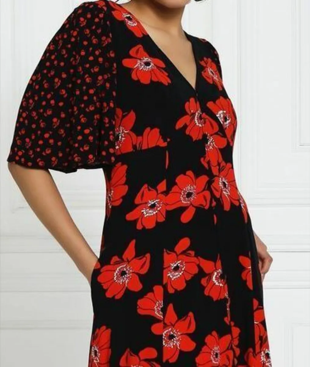 DRESS/NEW/FREE CLUTCH BAG - Image 2