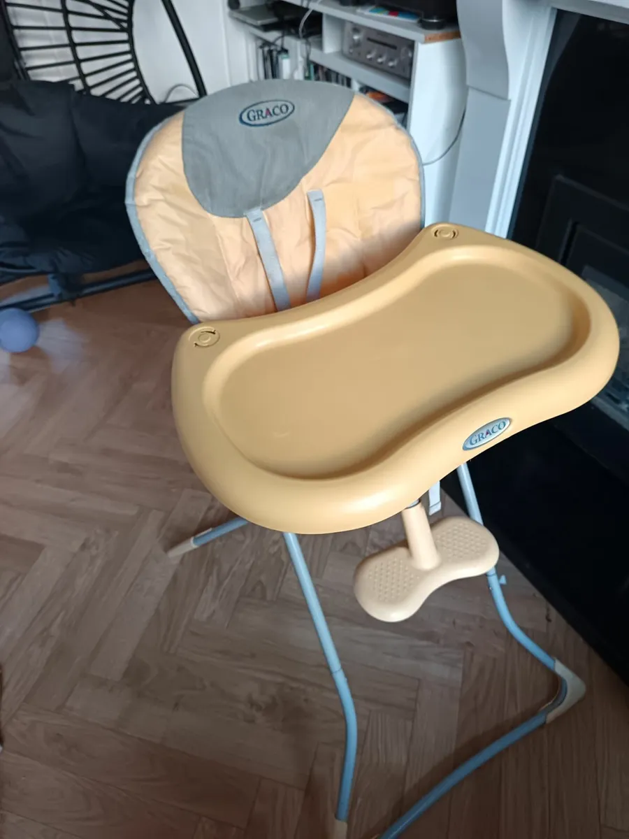 Free High chair