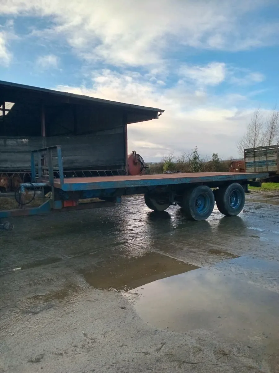 Bale Trailer 22 ft 8" long - Image 4