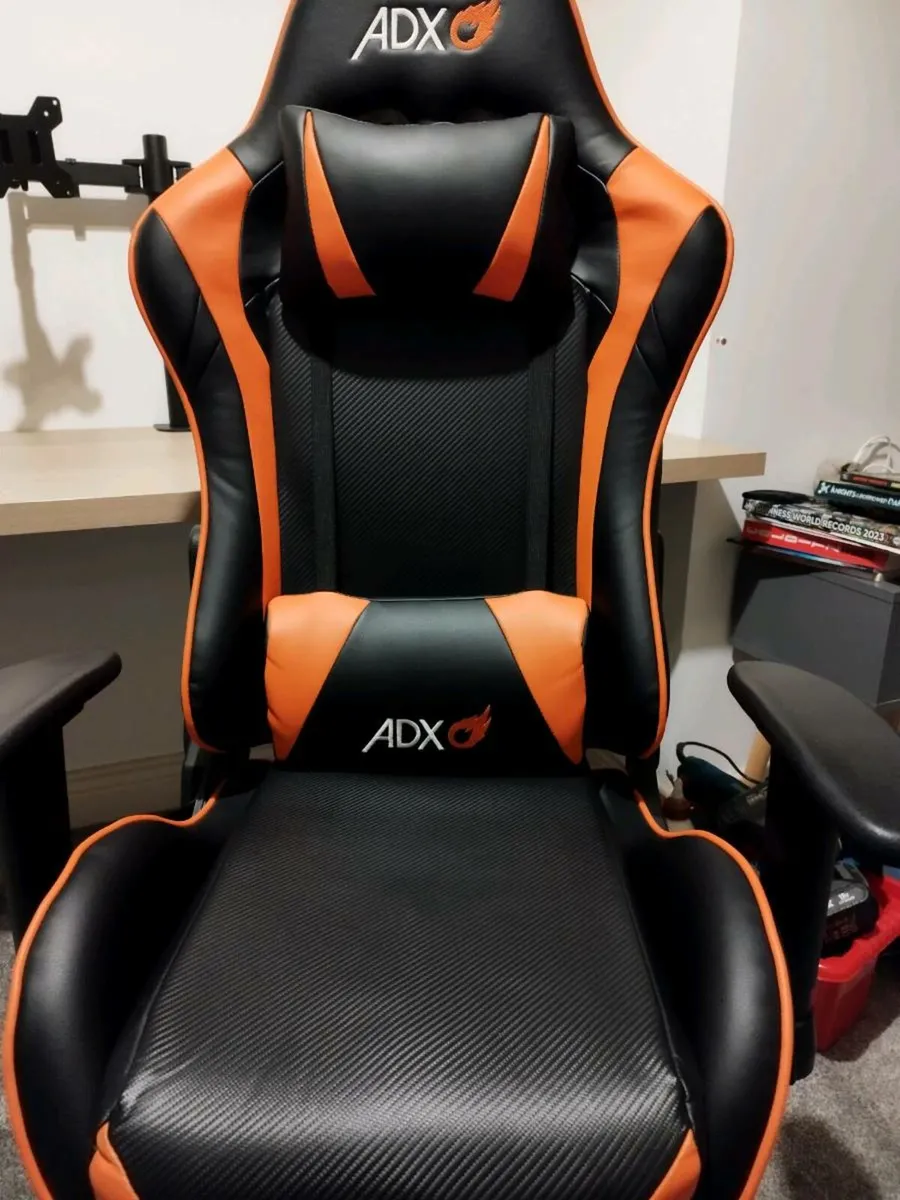 Gaming chair - Image 2