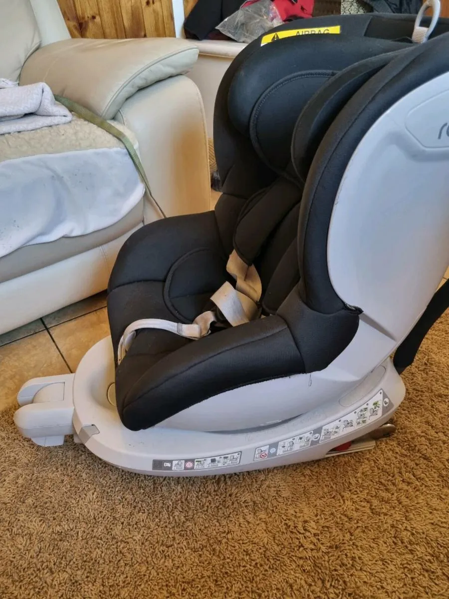Baby car seat - Image 2