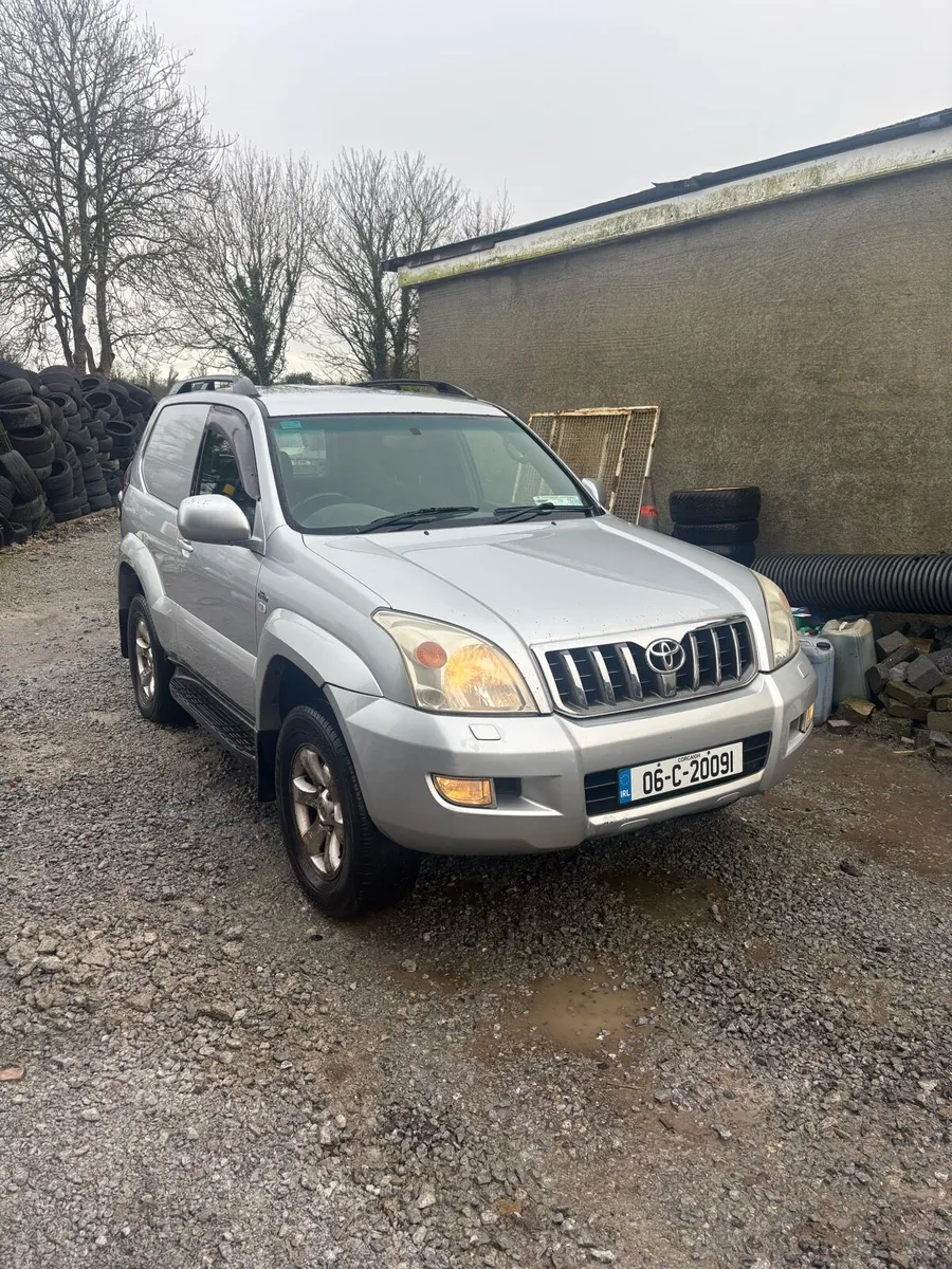 toyota landcruser - Image 2