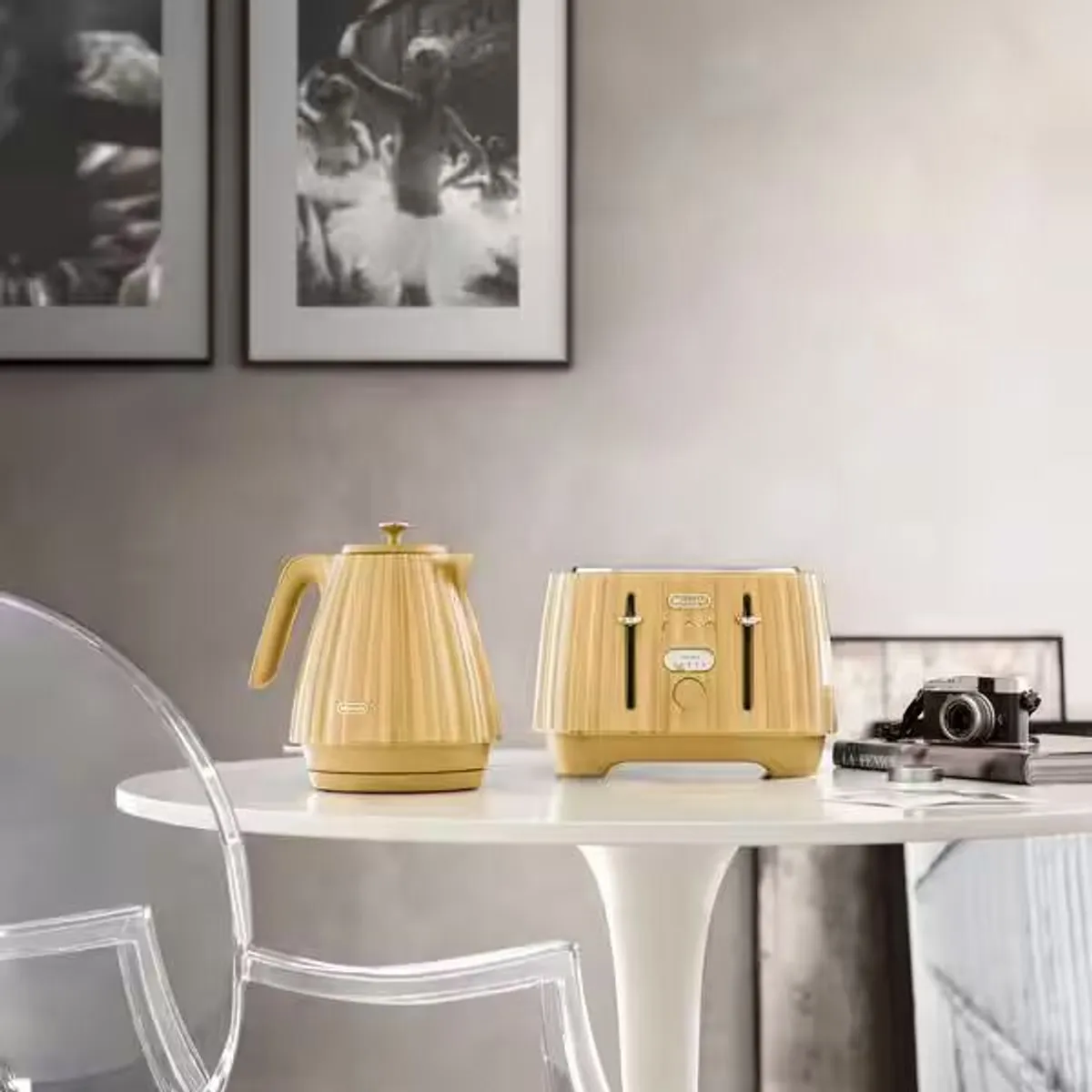 Yellow Gold Kettle and Toaster Set - Image 3