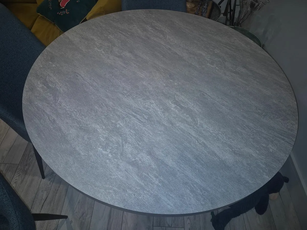 Round Table and  4 Chairs - Image 4