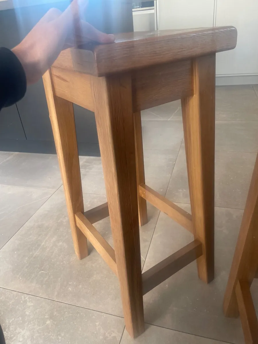 Oak stools - Image 3