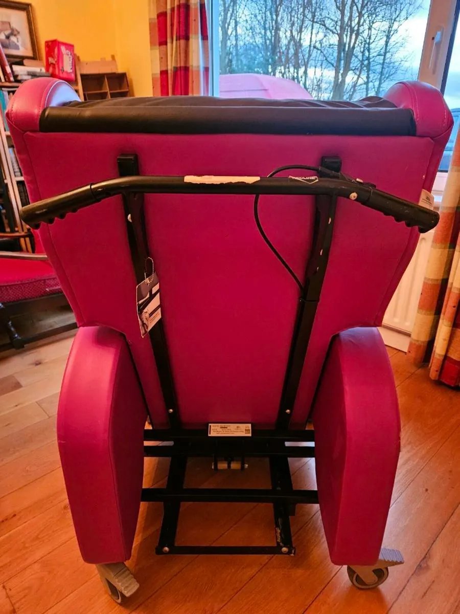 Therapeutic chair - Image 2