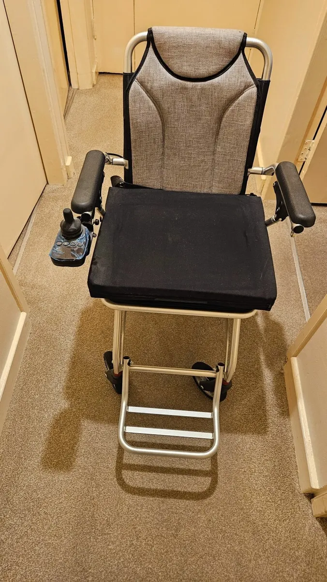 Electric wheelchair - Image 1