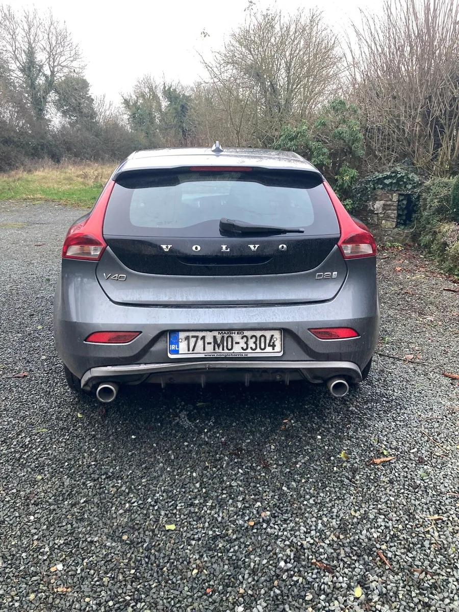 Volvo v 40 R design grey - Image 3