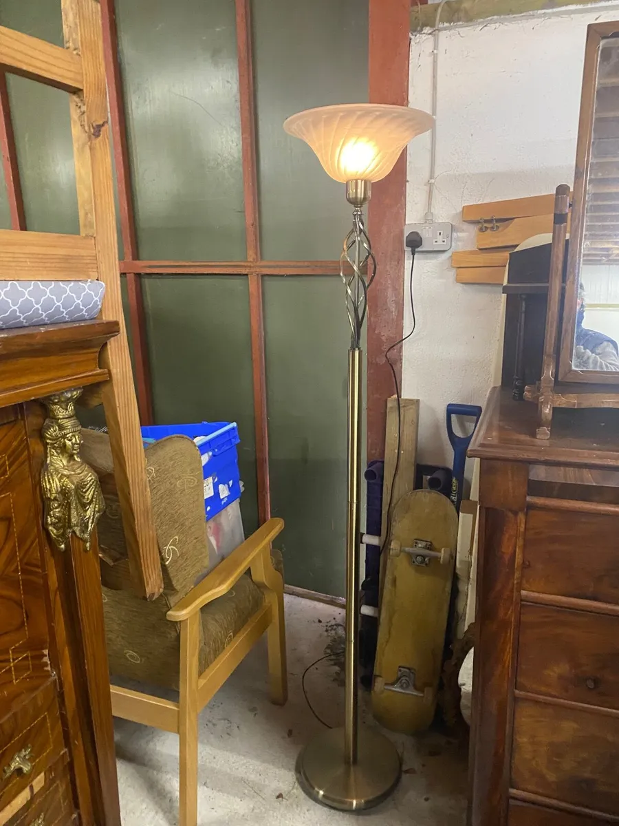 Tall floor lamp - Image 2