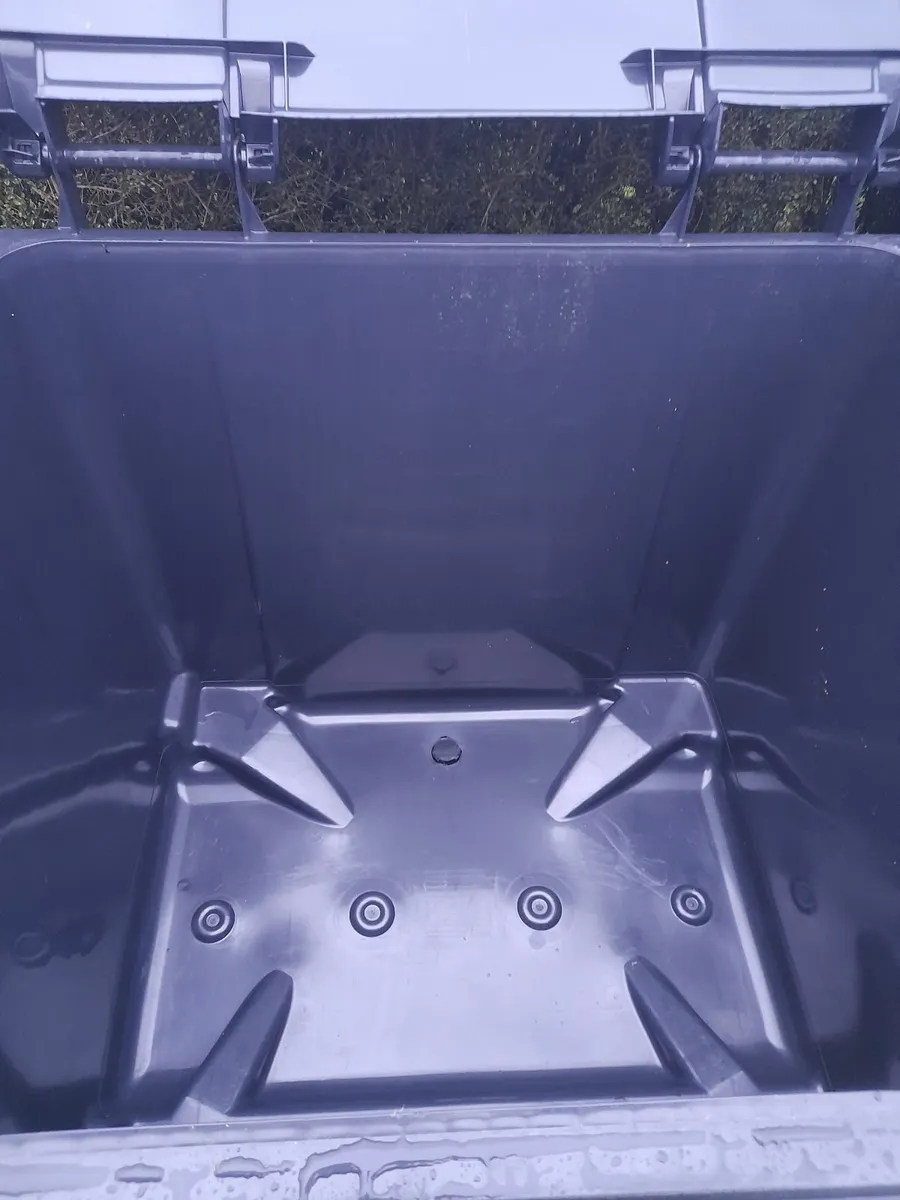 Selling Large Bins - Image 3