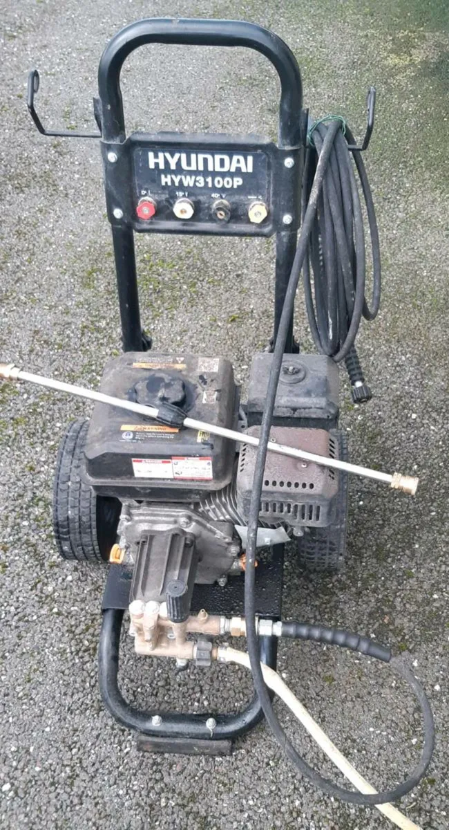 Petrol power washer for sale. - Image 2