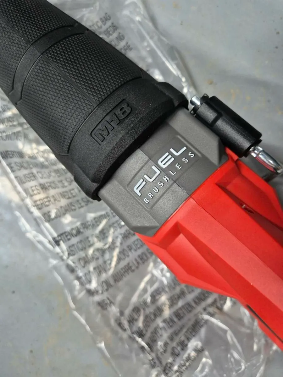 Milwaukee M18 Fuel Sawzall Reciprocating Saw Body - Image 4