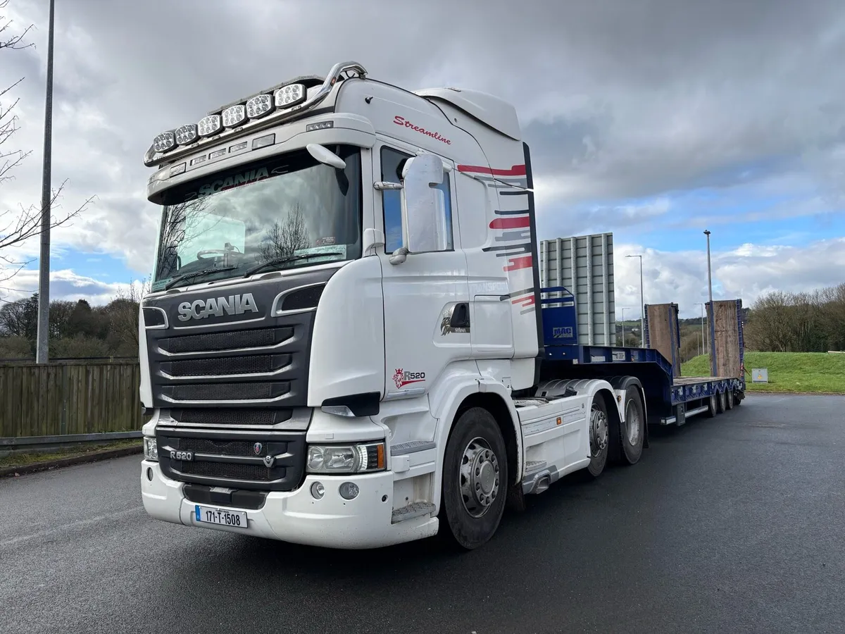 2017 Scania R520 V8 6X2 Highline - Image 1