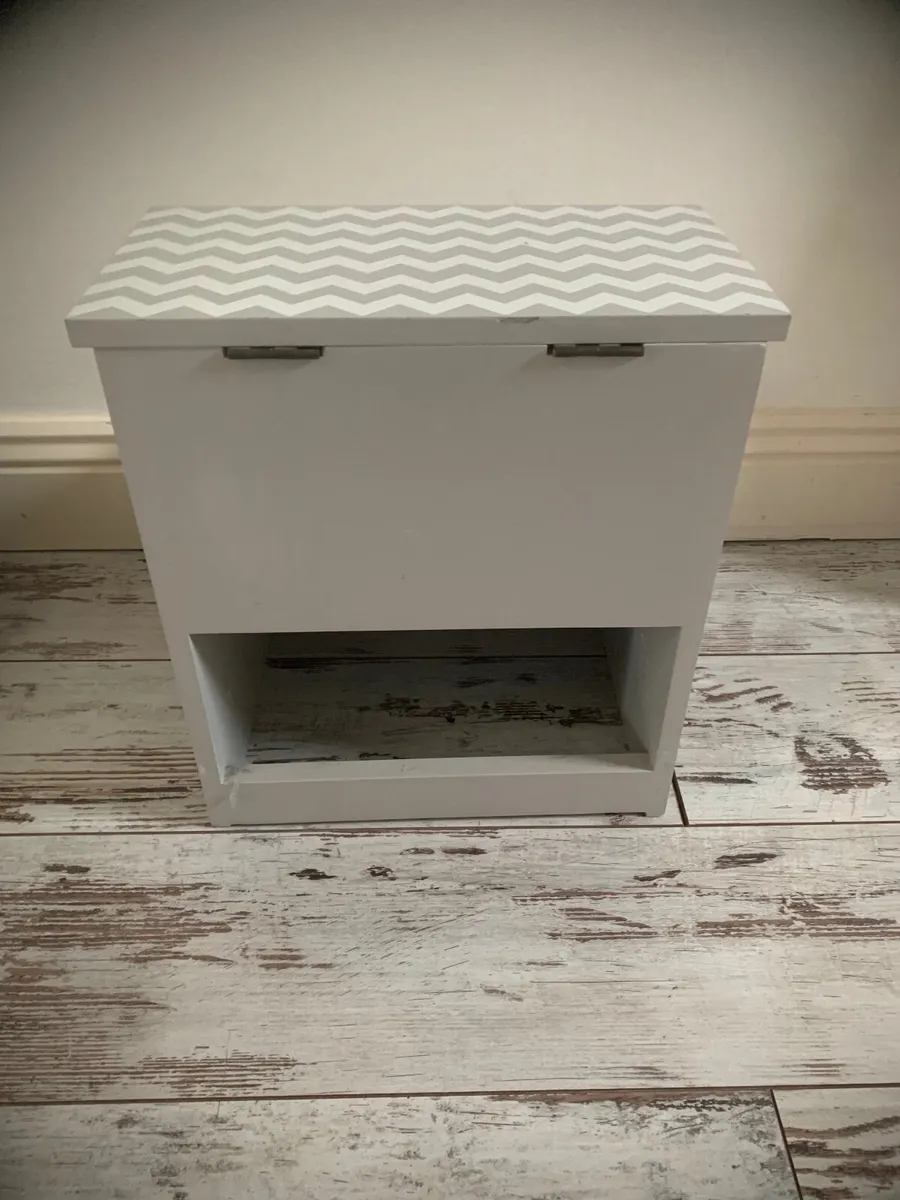 Children Wooden Step Stool w/Storage - Image 4