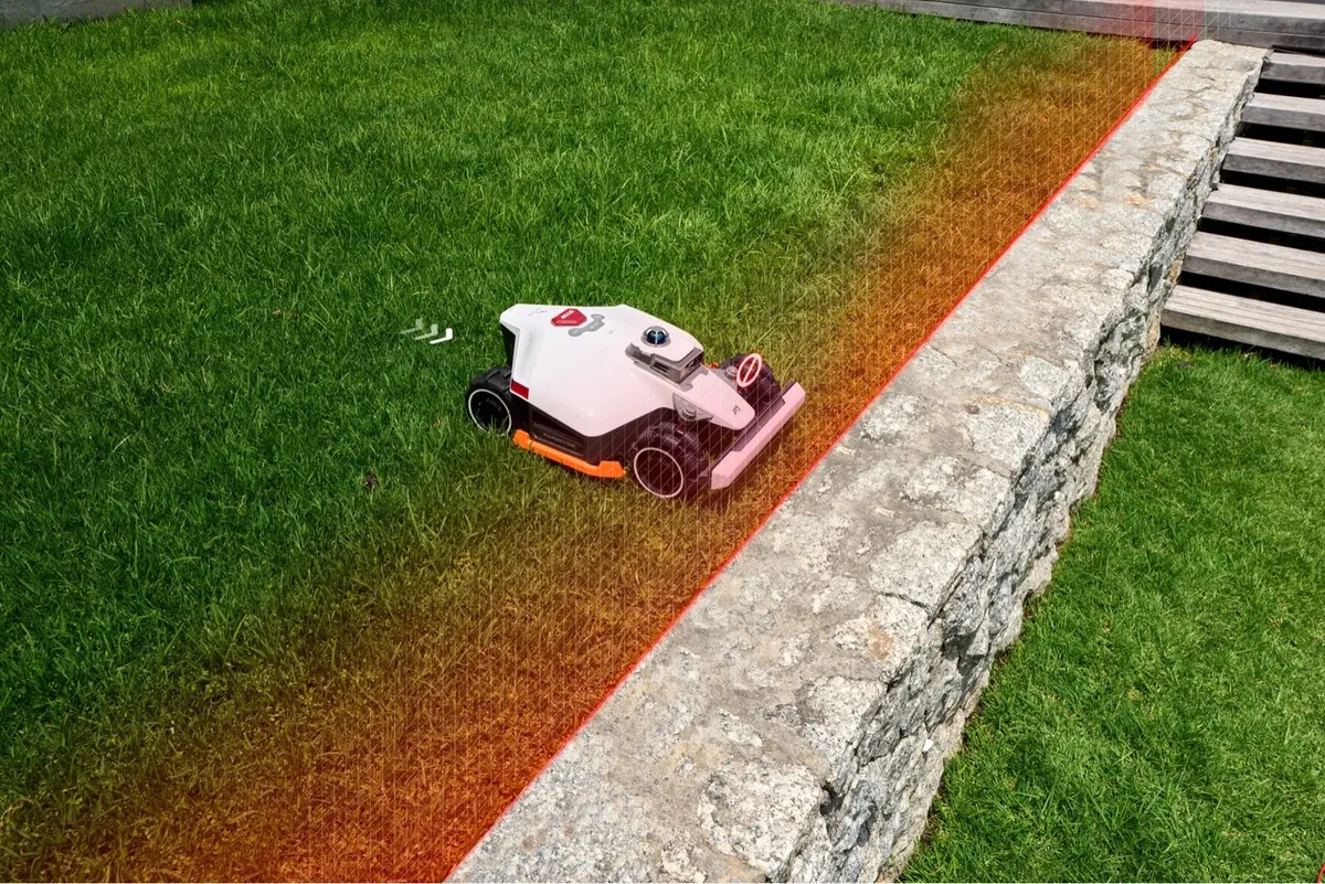New Mammotion Luba 3 AWD Series Robotic Lawnmowers - Image 2