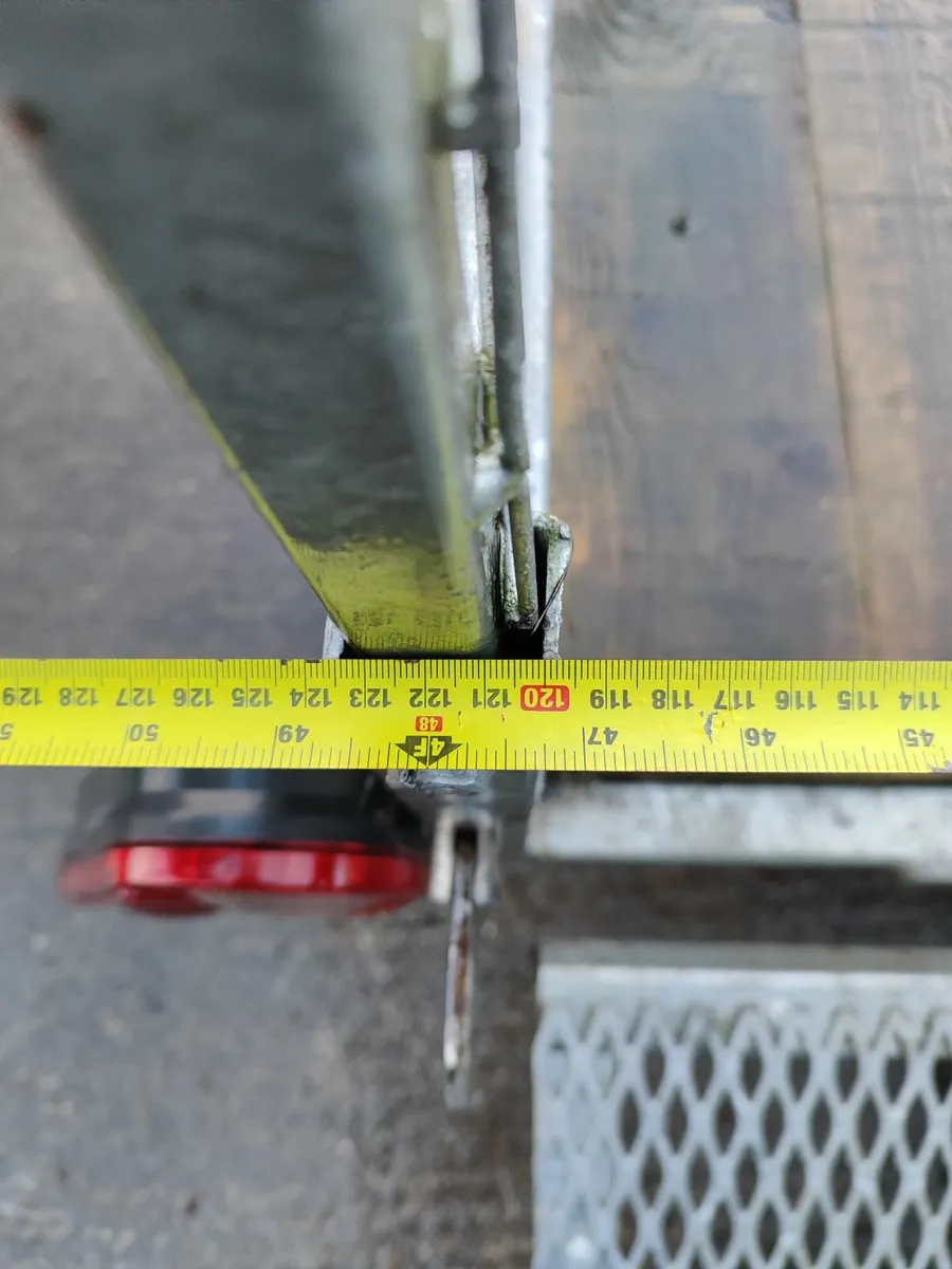 7x4 Single Axle Trailer - 750kg - Mesh Sides & Ram - Image 2