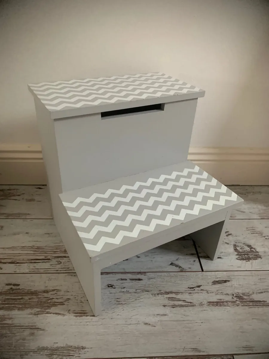 Childrens Wooden Step Stool w/Storage - Image 1