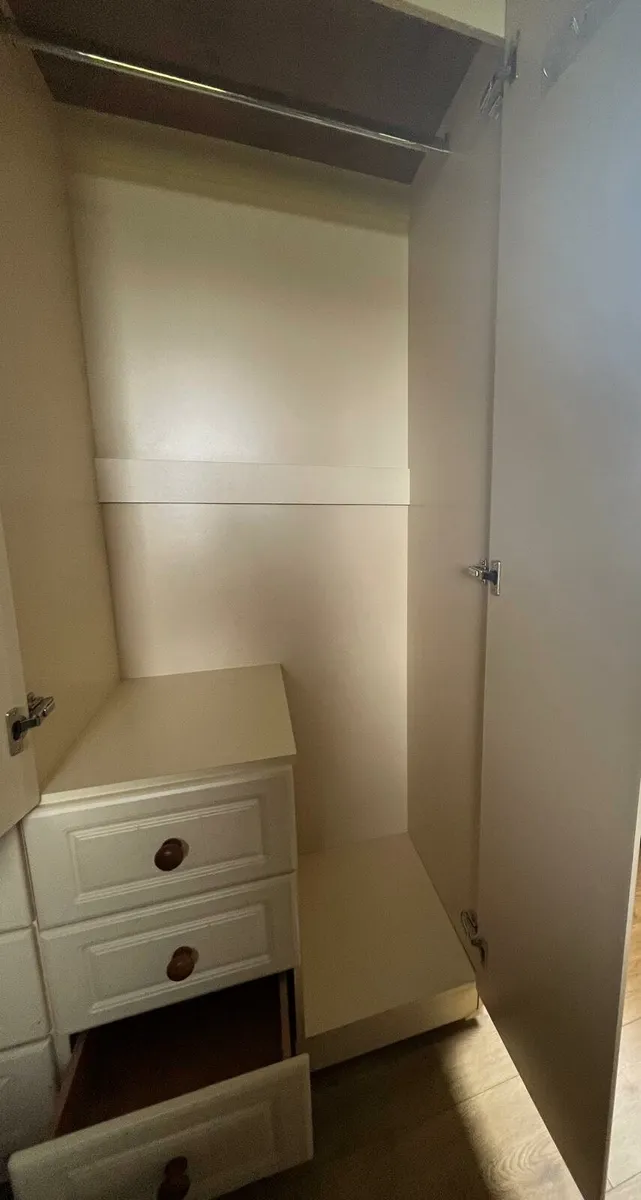 Wardrobe - Image 3