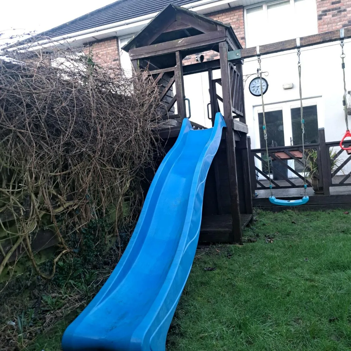 Treehouse,Hoops,Swings & Slide - Image 1