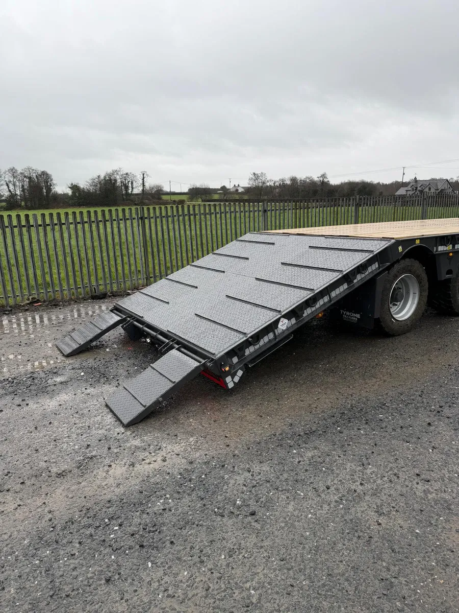 Tyrone Trailers Hydraulic Beaver Tail Low Loader - Image 3