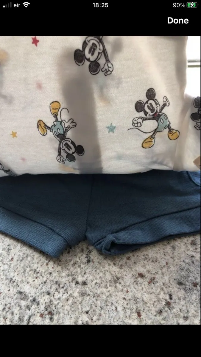 Boys BNWT two piece suit 0/3 mths €5 - Image 3