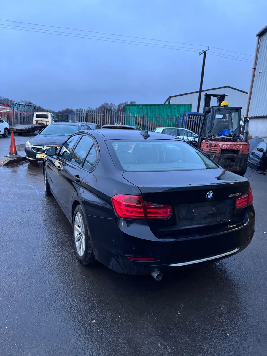 2013 BMW 320d N47D20C BREAKING - Image 3