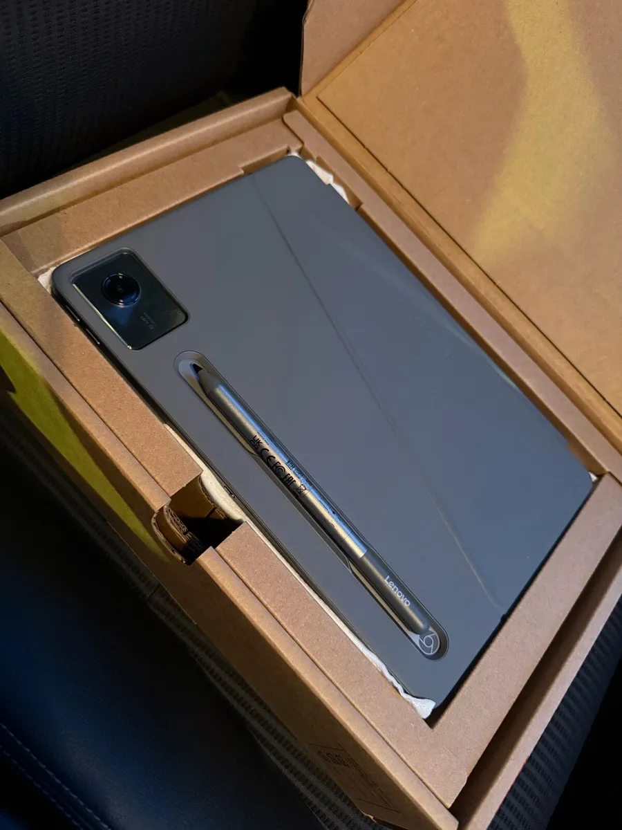 Lenovo duet tablet cum laptop brand new - Image 2