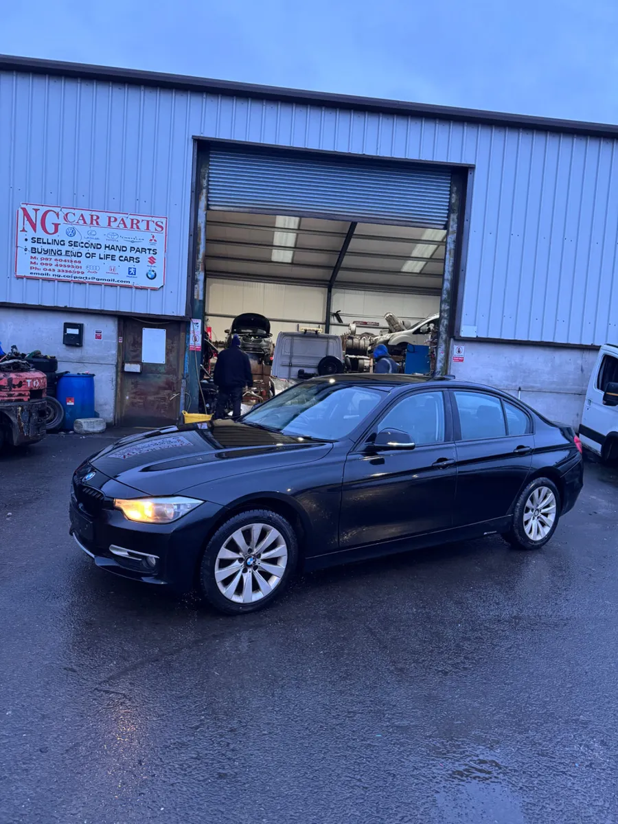 2013 BMW 320d N47D20C BREAKING - Image 4