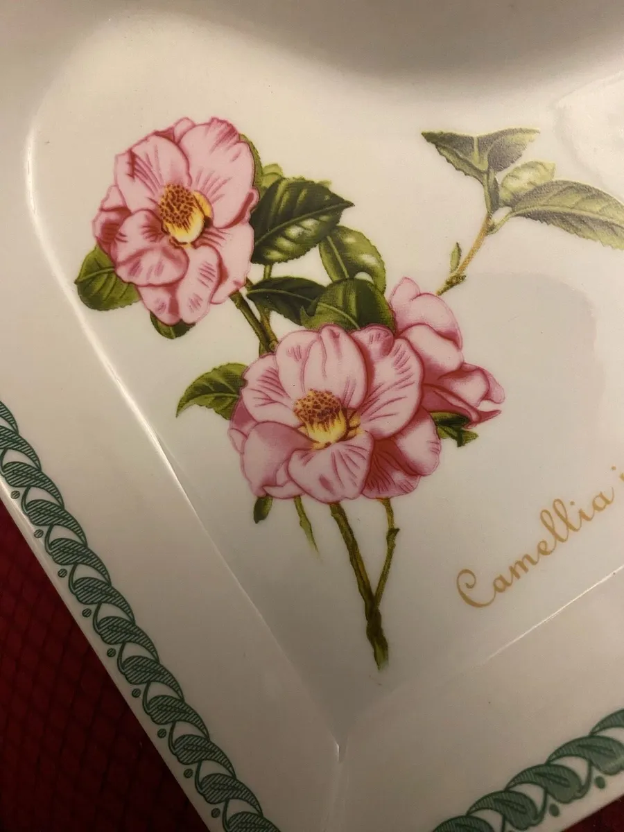 Heart Shaped Porcelain Dish - Image 2