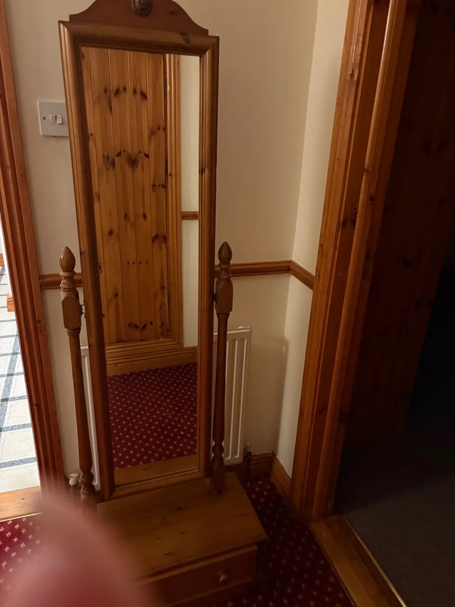 Bedroom furniture - Image 3