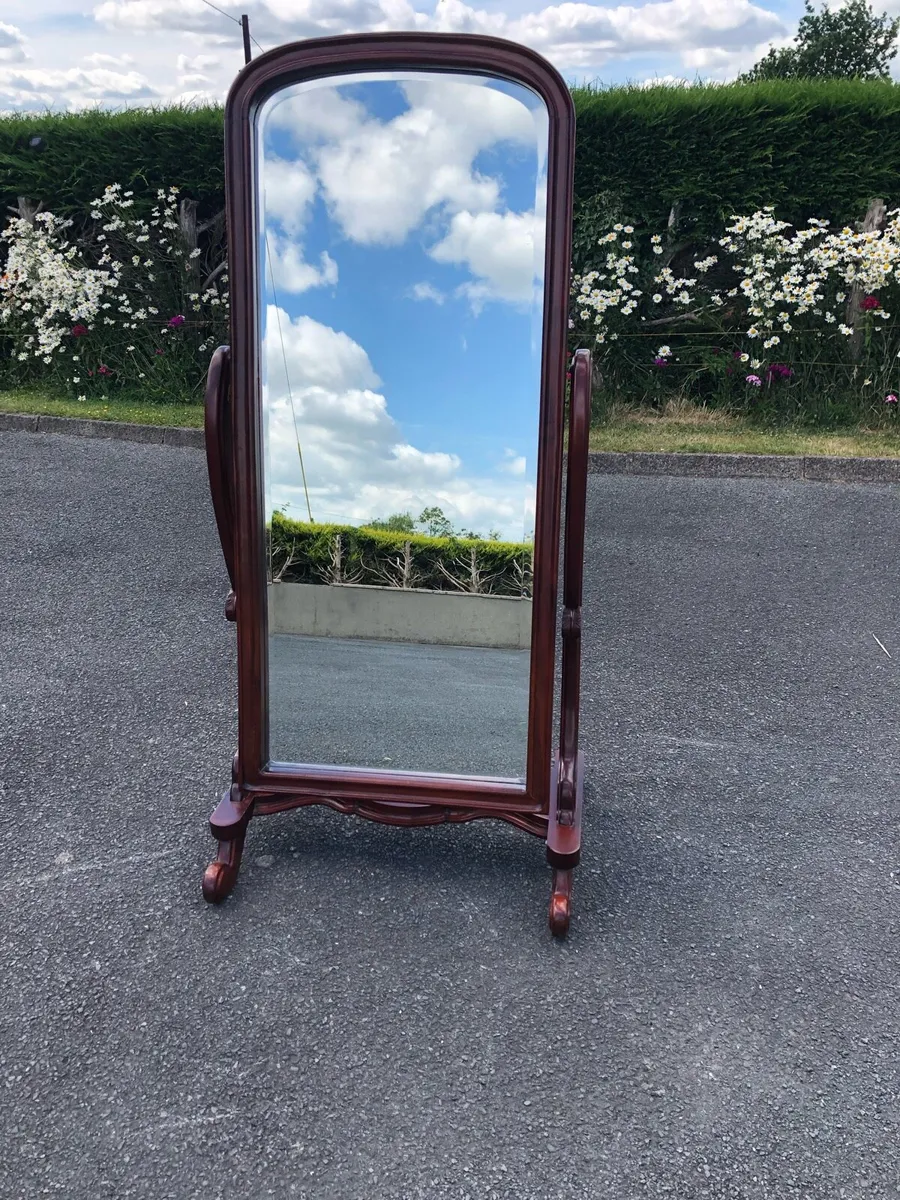 Luxury Mirror - Image 1