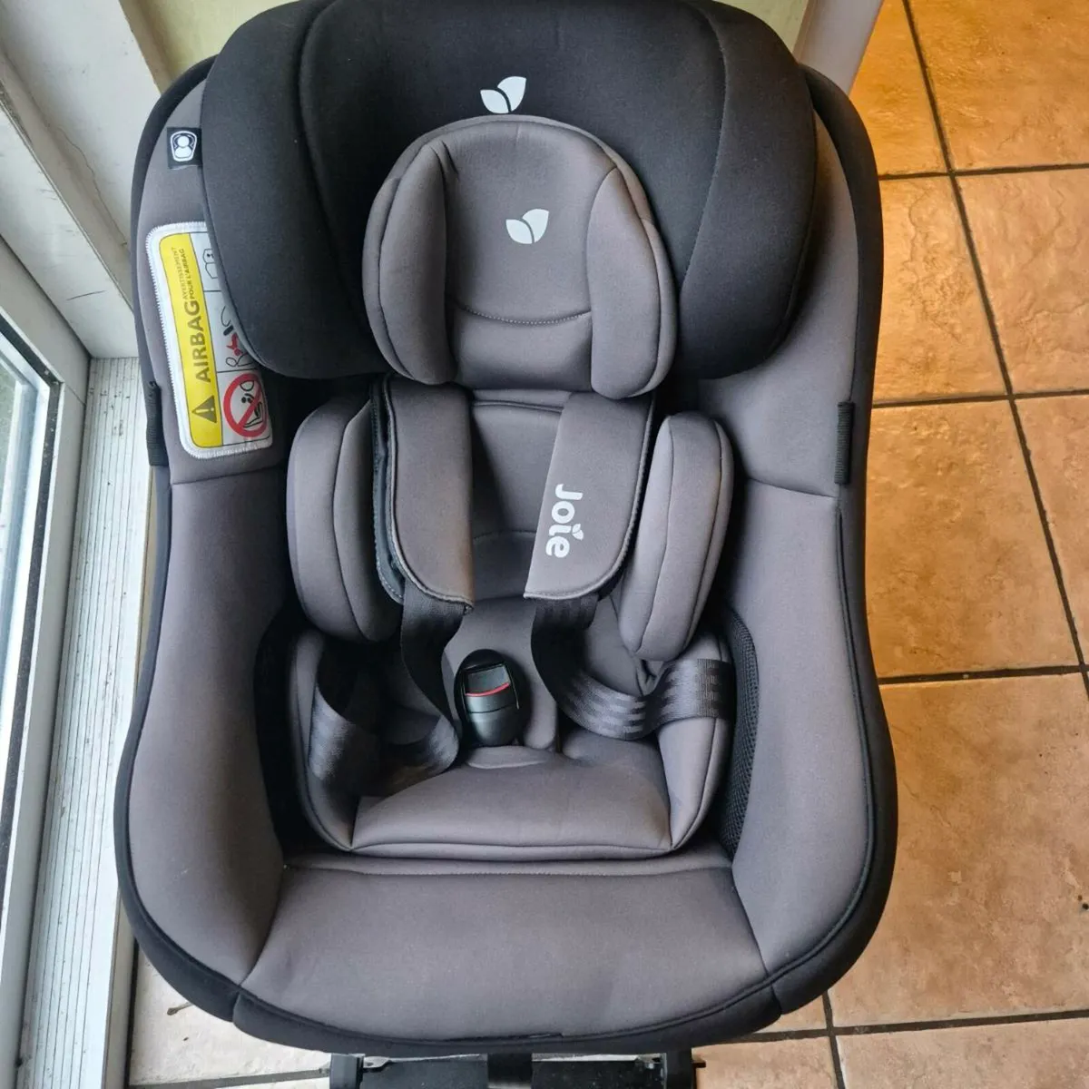 Joie 360 spin Car Seat, Excellent Condition - Image 1