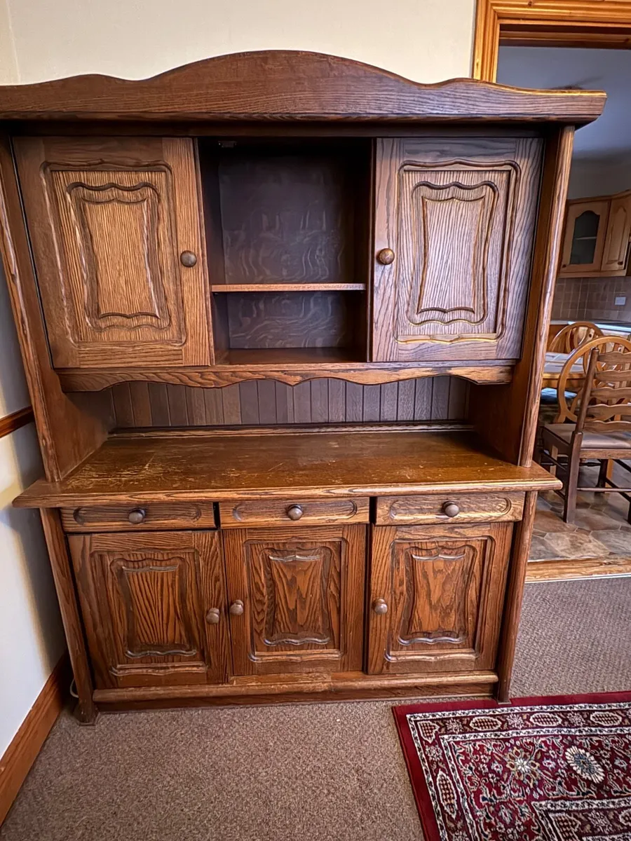 Dresser - Image 1