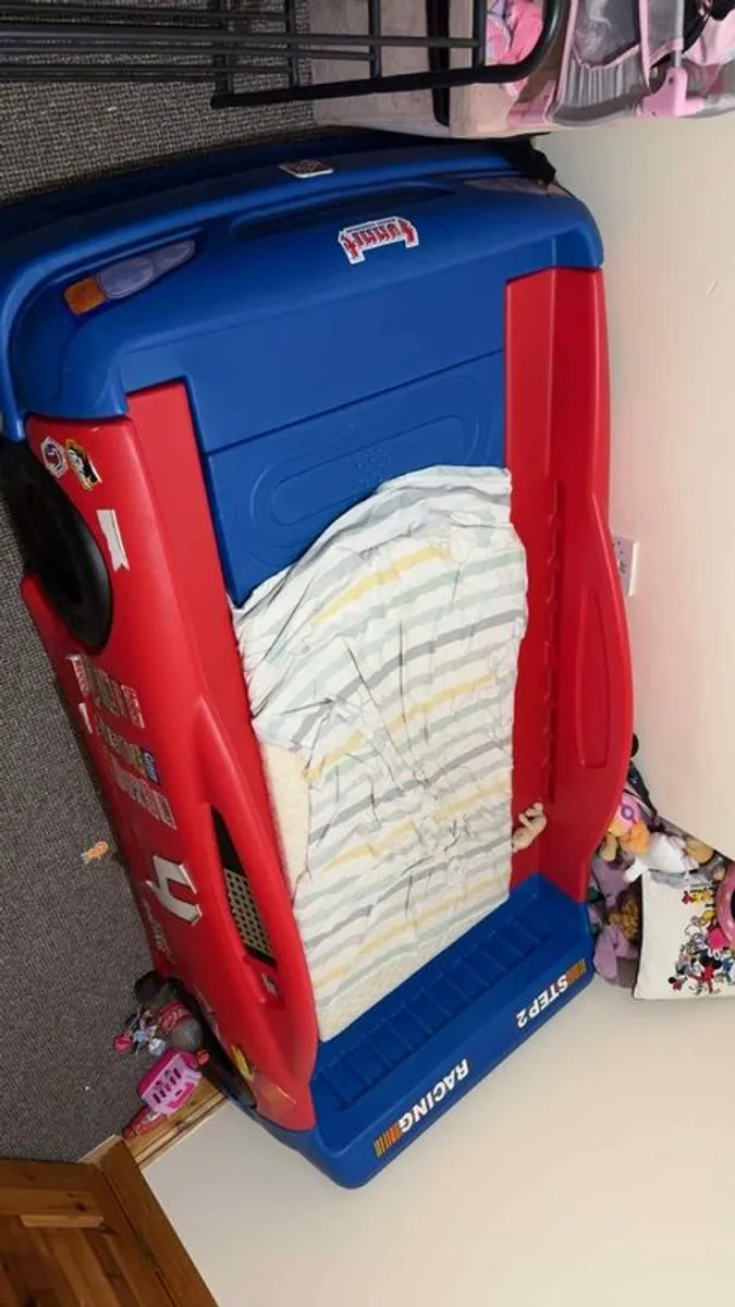 Childrens car bed - Image 3