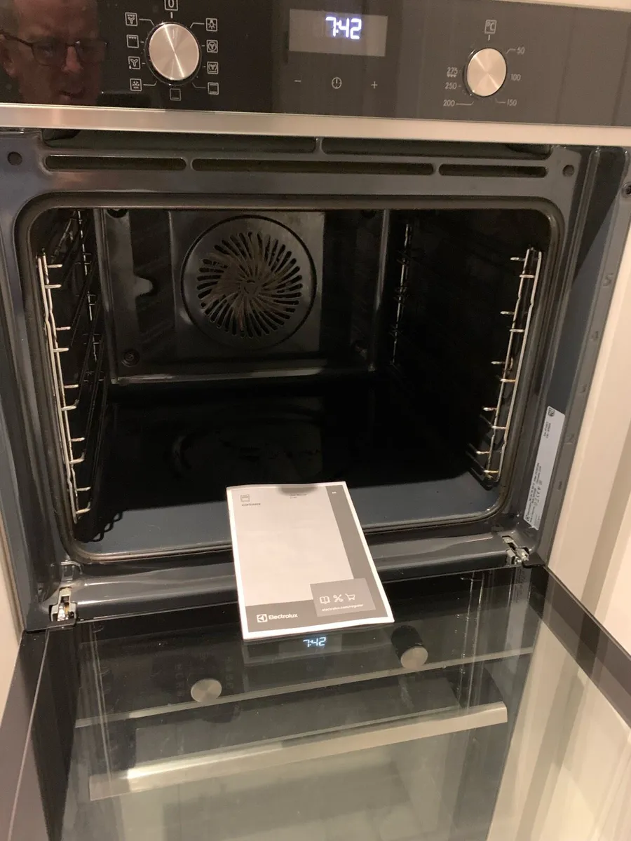 Electrolux Oven - Image 2