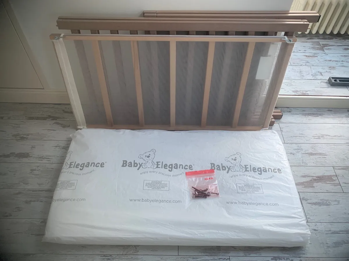 Ikea SUNDVIK Cot, 70x140 cm w/ Baby Elegance Mat - Image 3