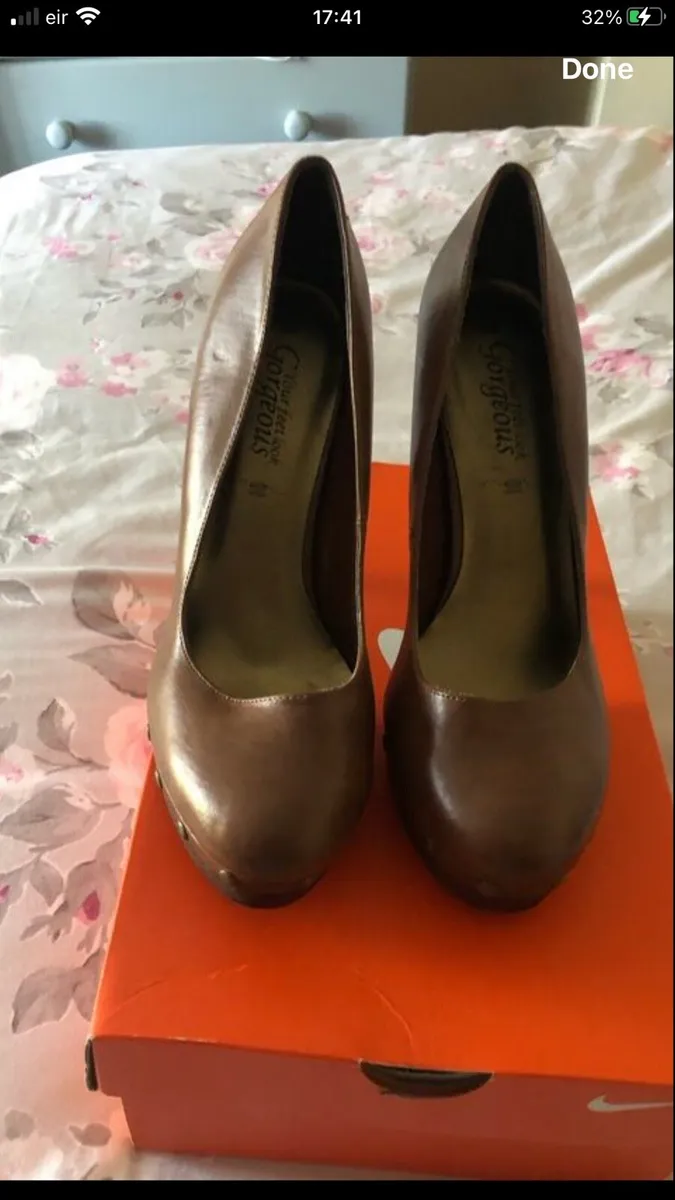 Ladies new shoes size 7 €15 - Image 3