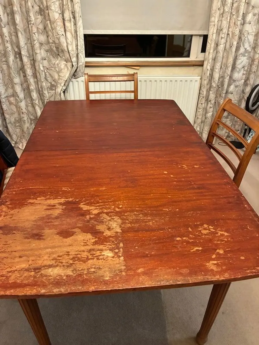 Dining table and 3 chairs - Image 1